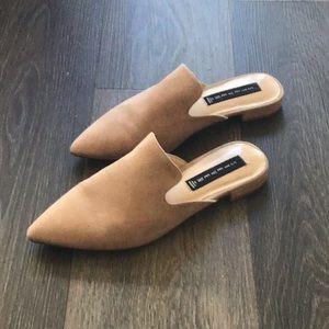 Nude Jenni Kanye style flats (Steven) - LIKE NEW 8.5 fits 8 perfectly